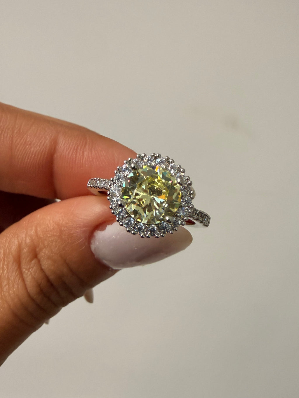 Anel Redondo Crystal