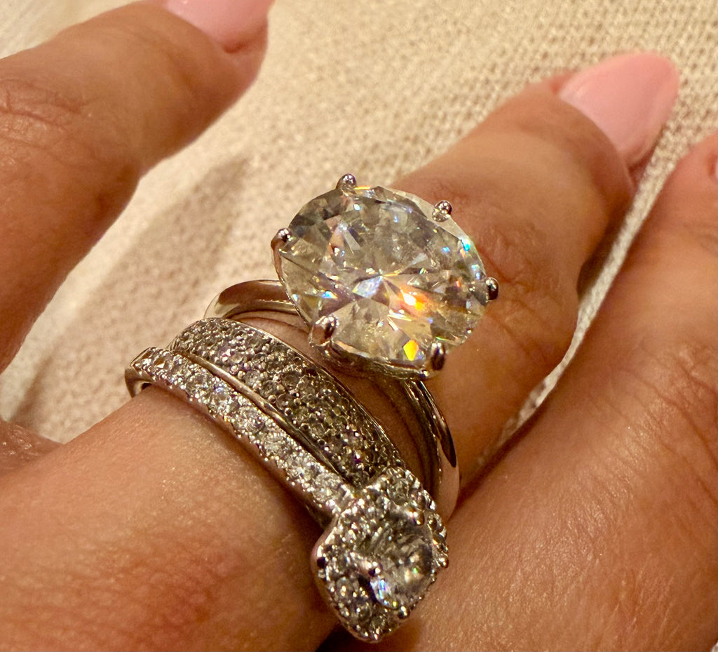 Anel Solitário Infinity Moissanite