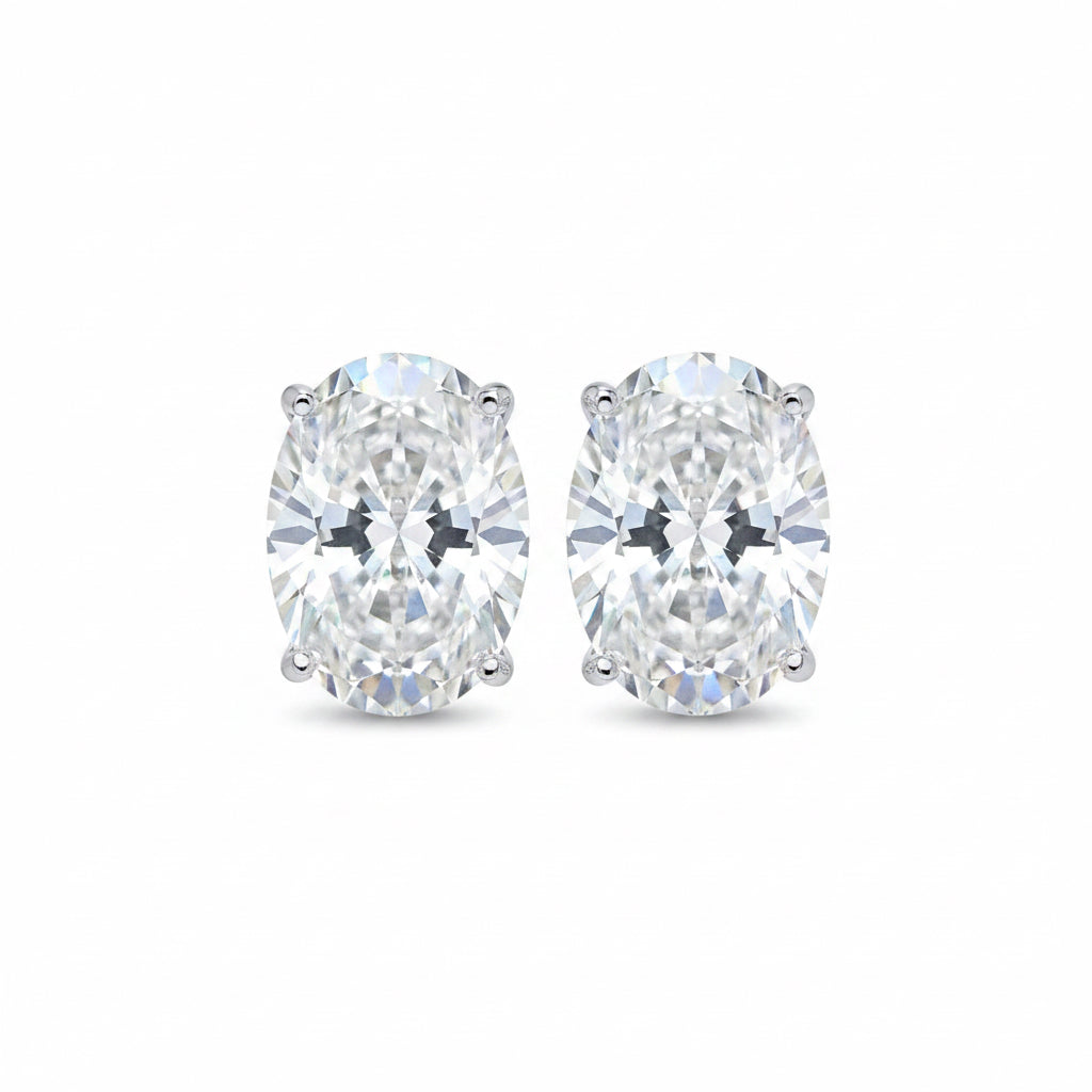 Brinco Oval em Moissanite