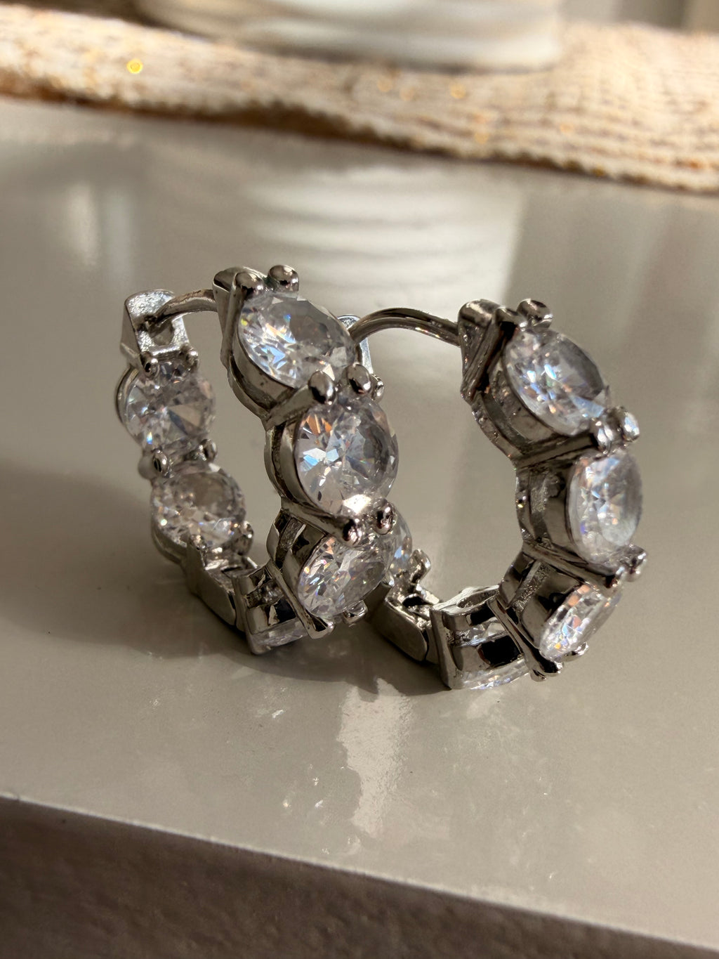 Brinco Argola Zircônias